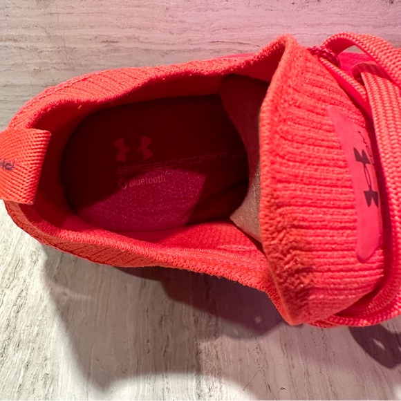Under Armour UA HOVR™ Phantom 2 - Versa Red - Picture 11 of 13